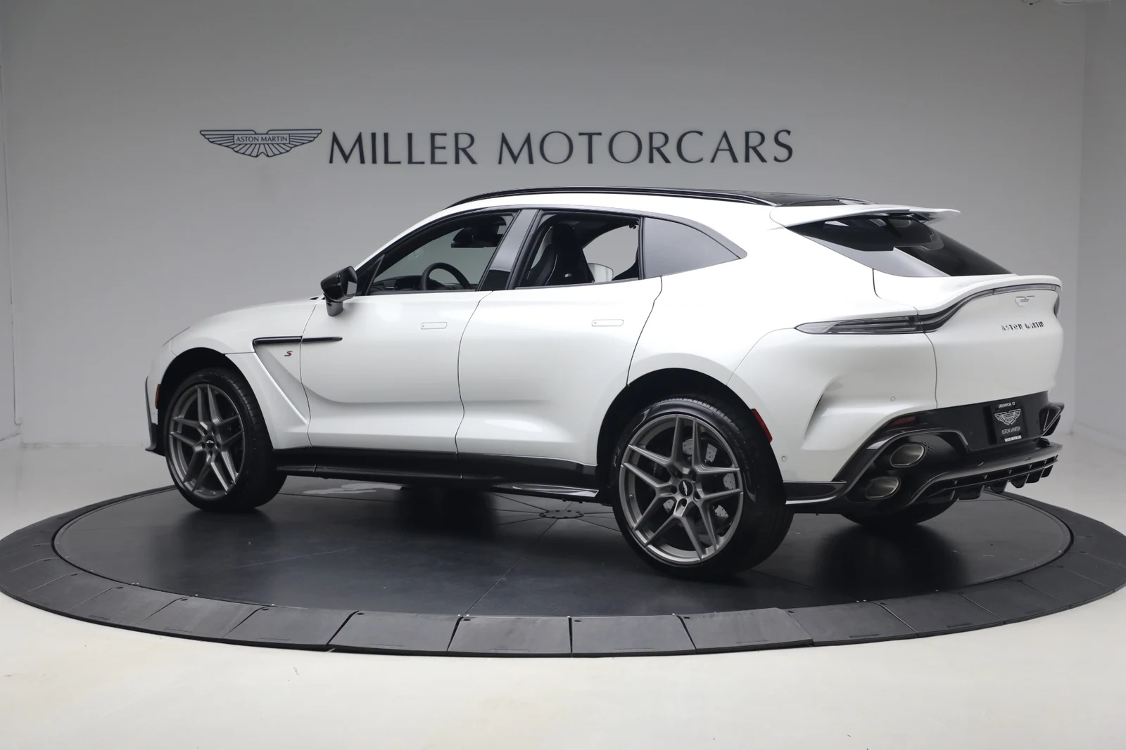 2026 Aston Martin DBX S, 6/20