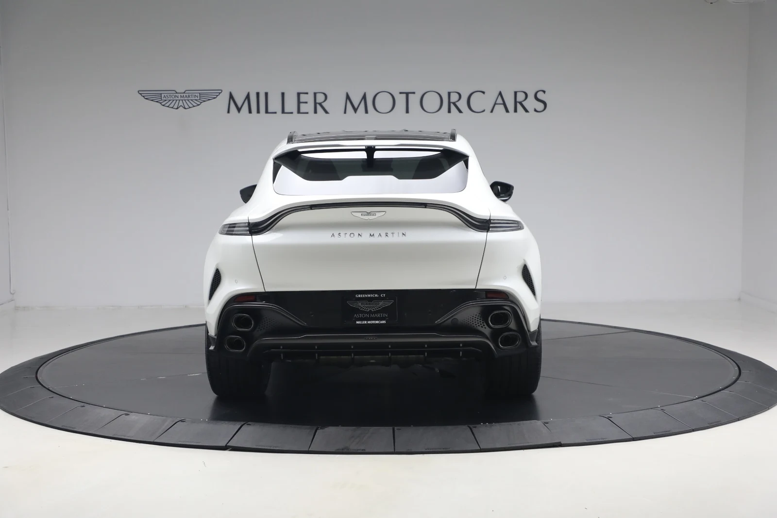 2026 Aston Martin DBX S, 8/20
