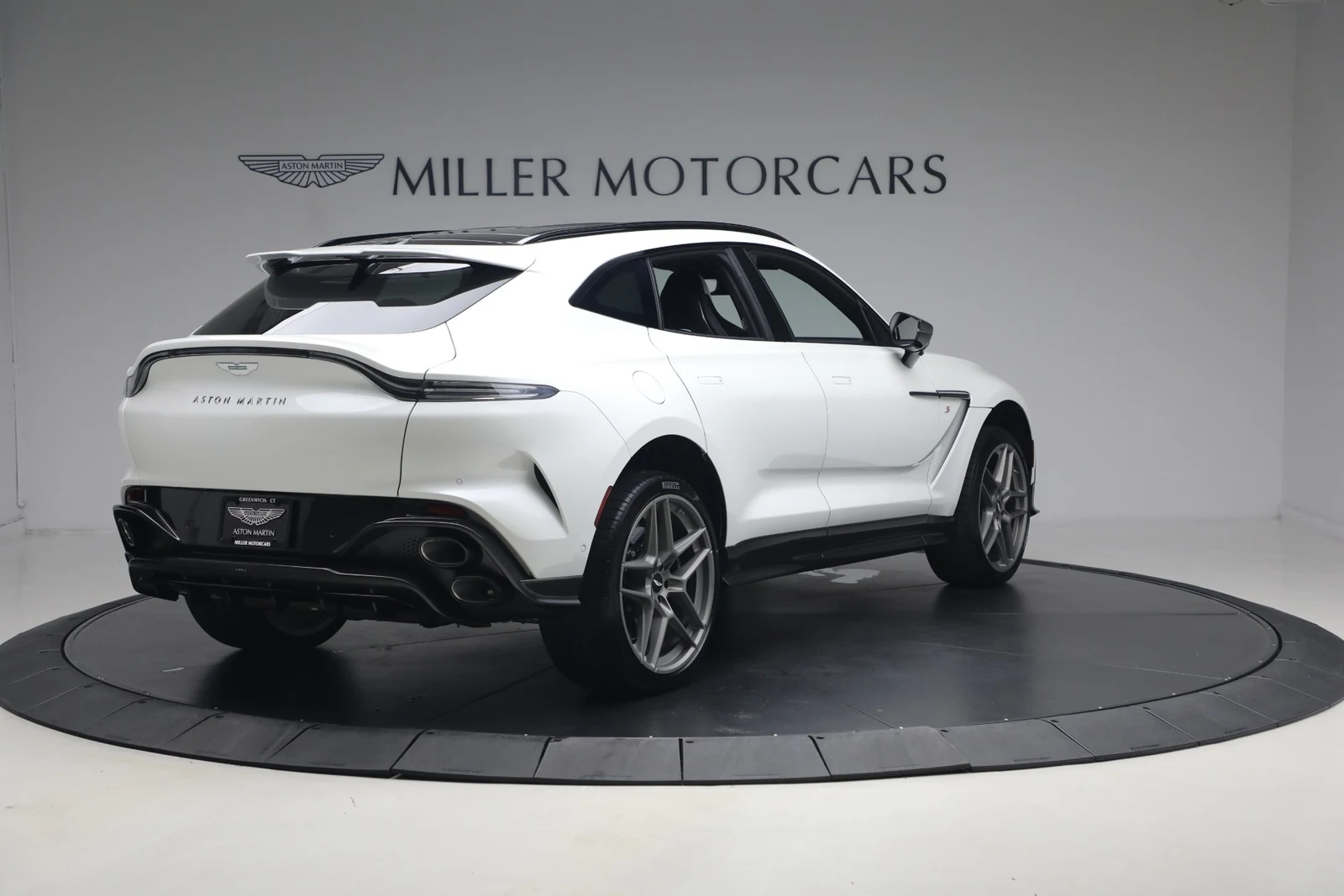 2026 Aston Martin DBX S, 9/20