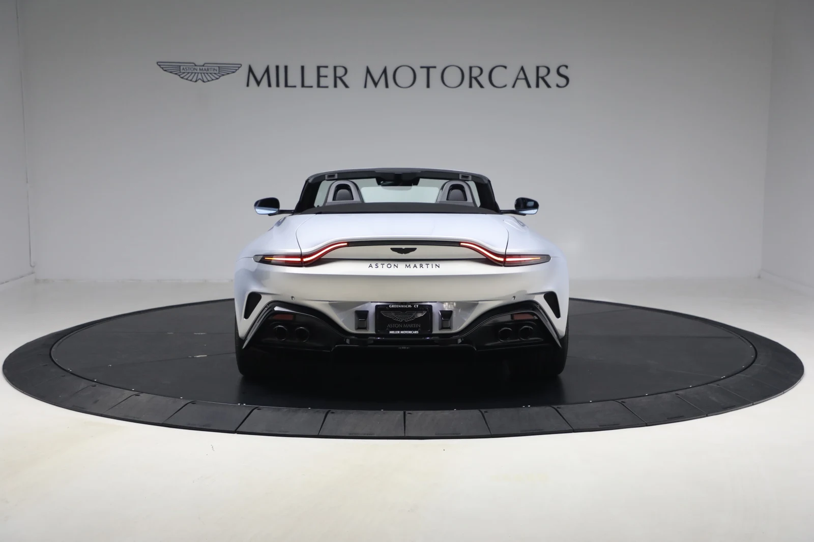 2026 Aston Martin Vantage Roadster (2024 Update), 6/20