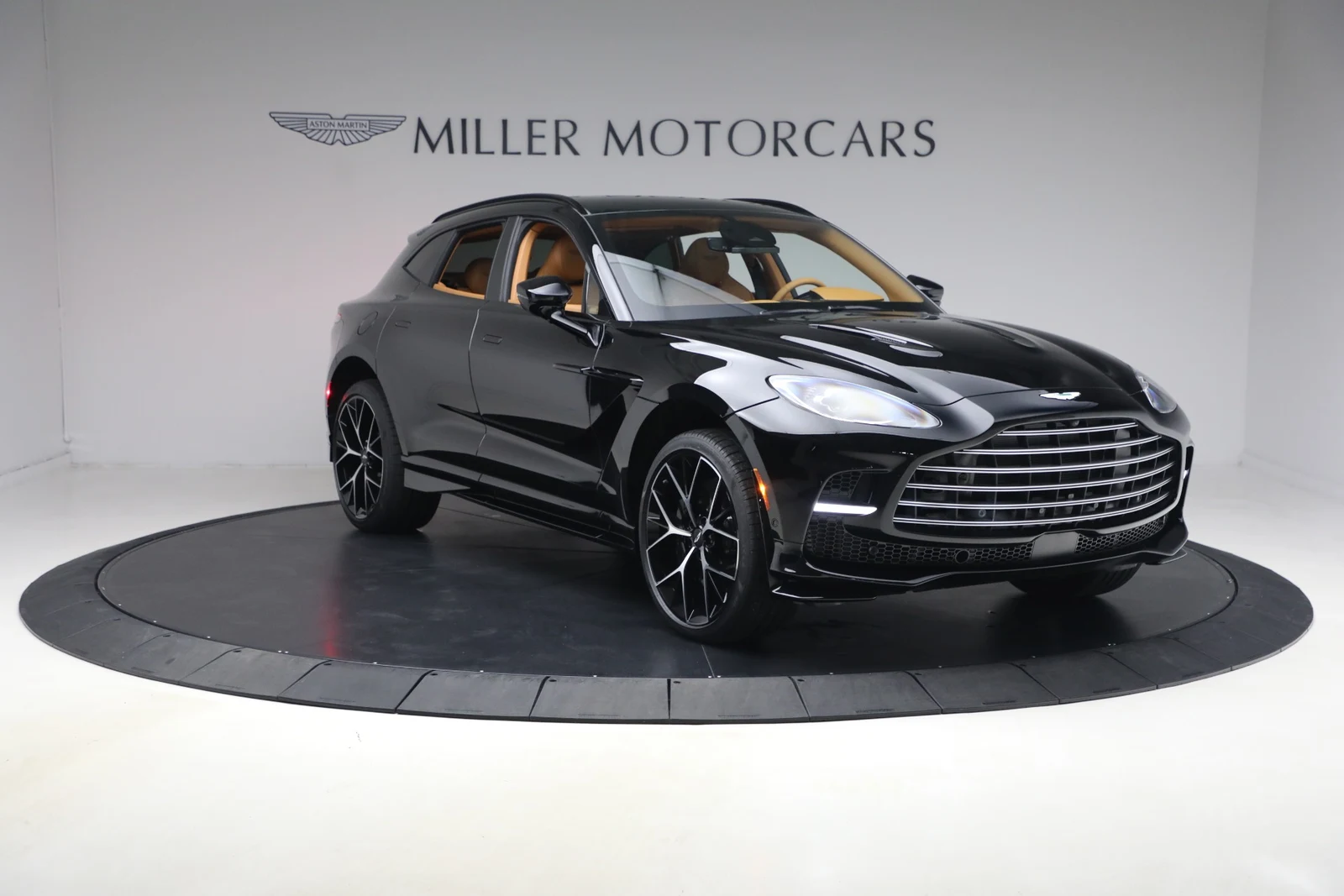 2026 Aston Martin DBX707 (2024 Update), 11/20