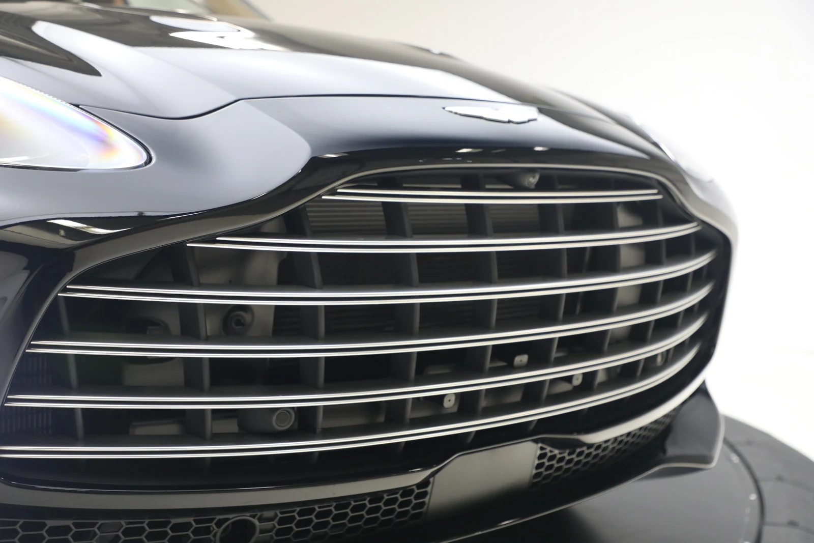 2026 Aston Martin DBX707 (2024 Update), 14/20