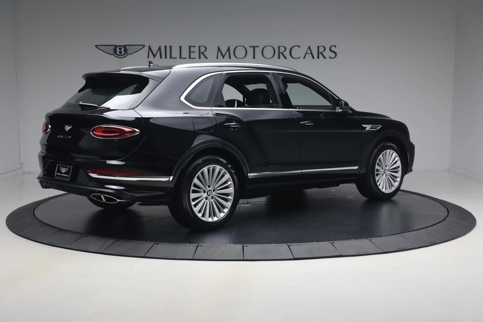2026 Bentley Bentayga V8, 8/20