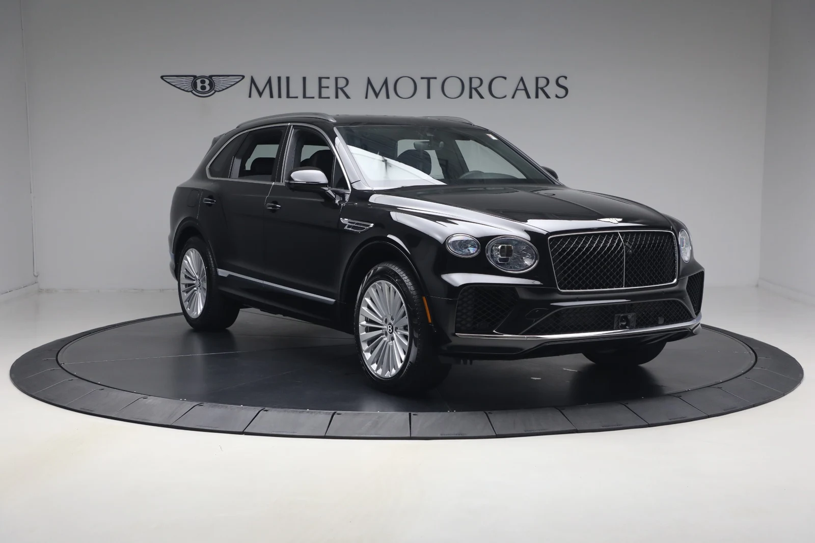 2026 Bentley Bentayga V8, 11/20