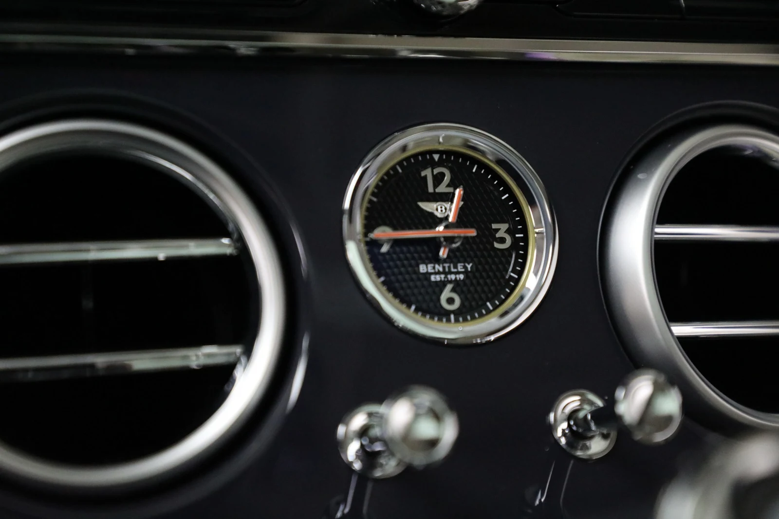 2026 Bentley Continental GT (4th Generation), 17/20