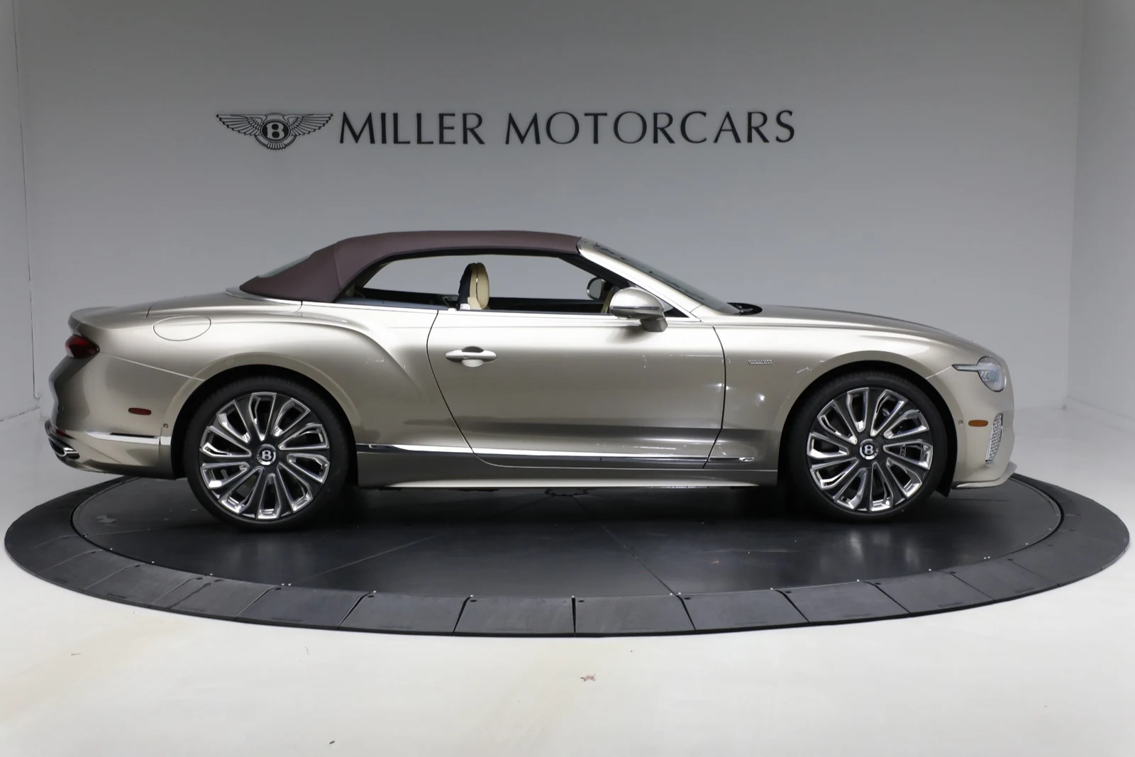 2026 Bentley Continental GTC Mulliner (4th Generation), 13/20