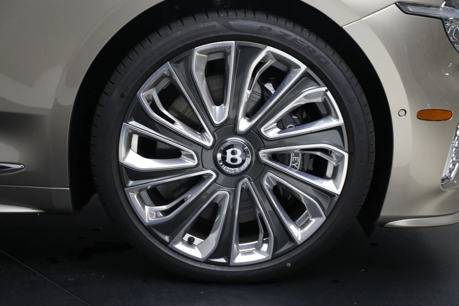 2026 Bentley Continental GTC Mulliner (4th Generation), 20/20