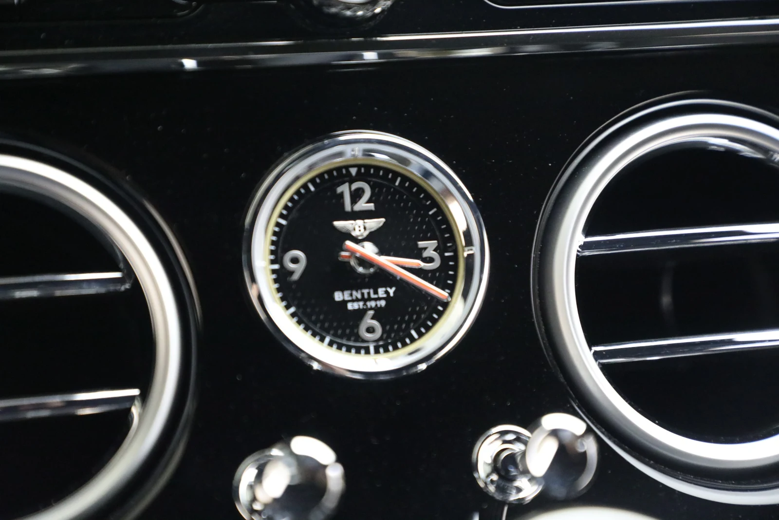 2026 Bentley Continental GT (4th Generation), 18/20