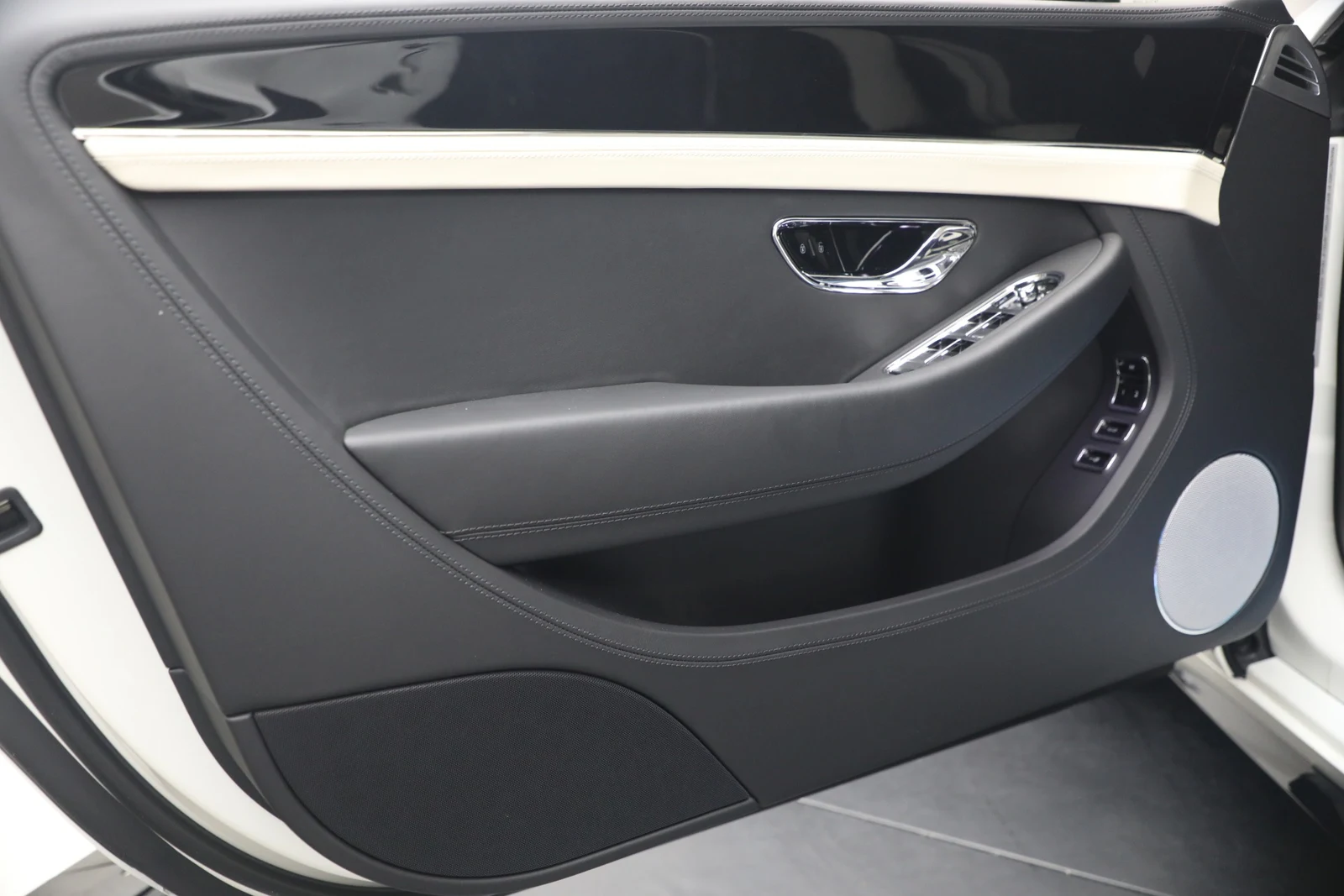 2026 Bentley Continental GT S (4th Generation), 18/20