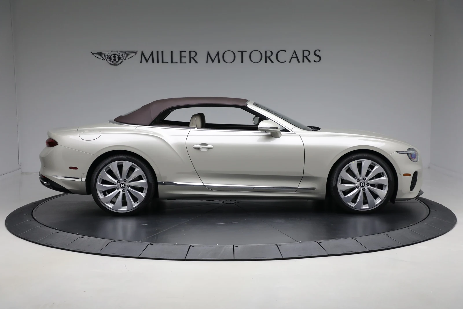 2026 Bentley Continental GTC (4th Generation), 14/20