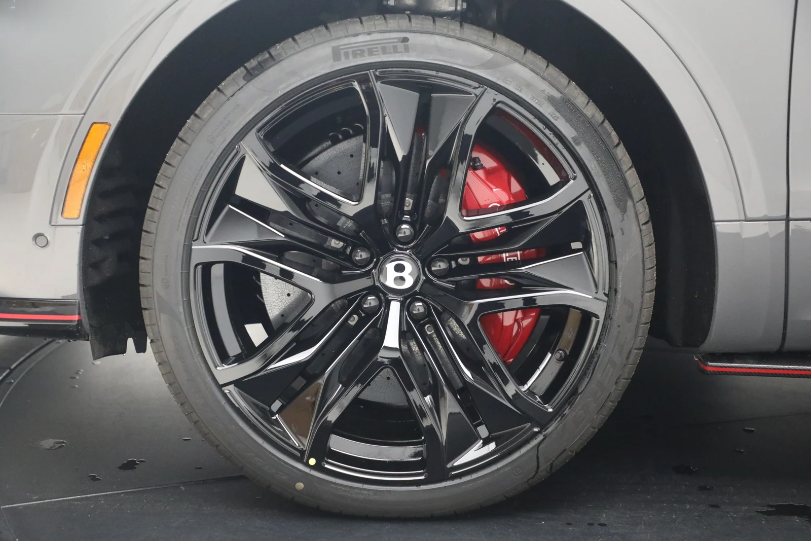 2026 Bentley Bentayga Speed, 10/20