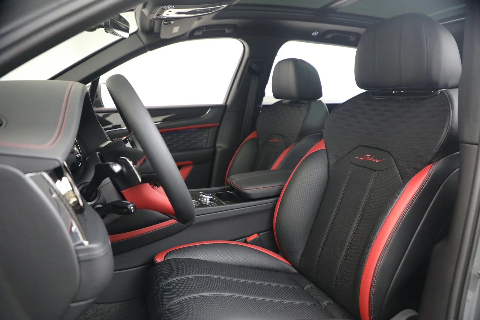 2026 Bentley Bentayga Speed, 17/20