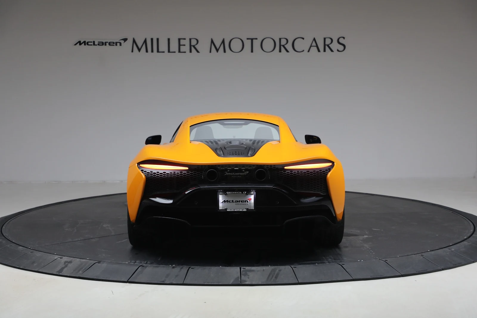 2026 McLaren Artura, 6/20