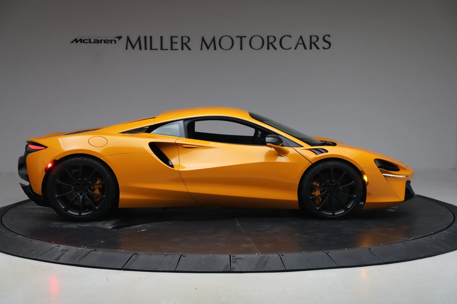 2026 McLaren Artura, 9/20