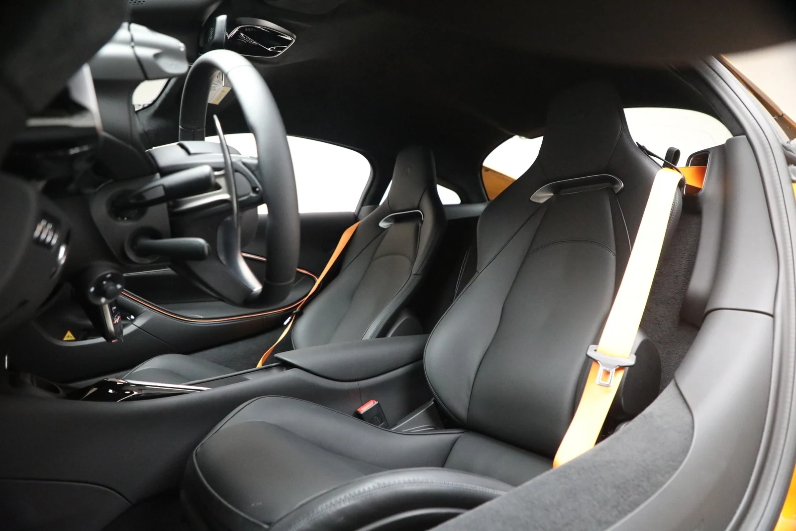 2026 McLaren Artura, 20/20
