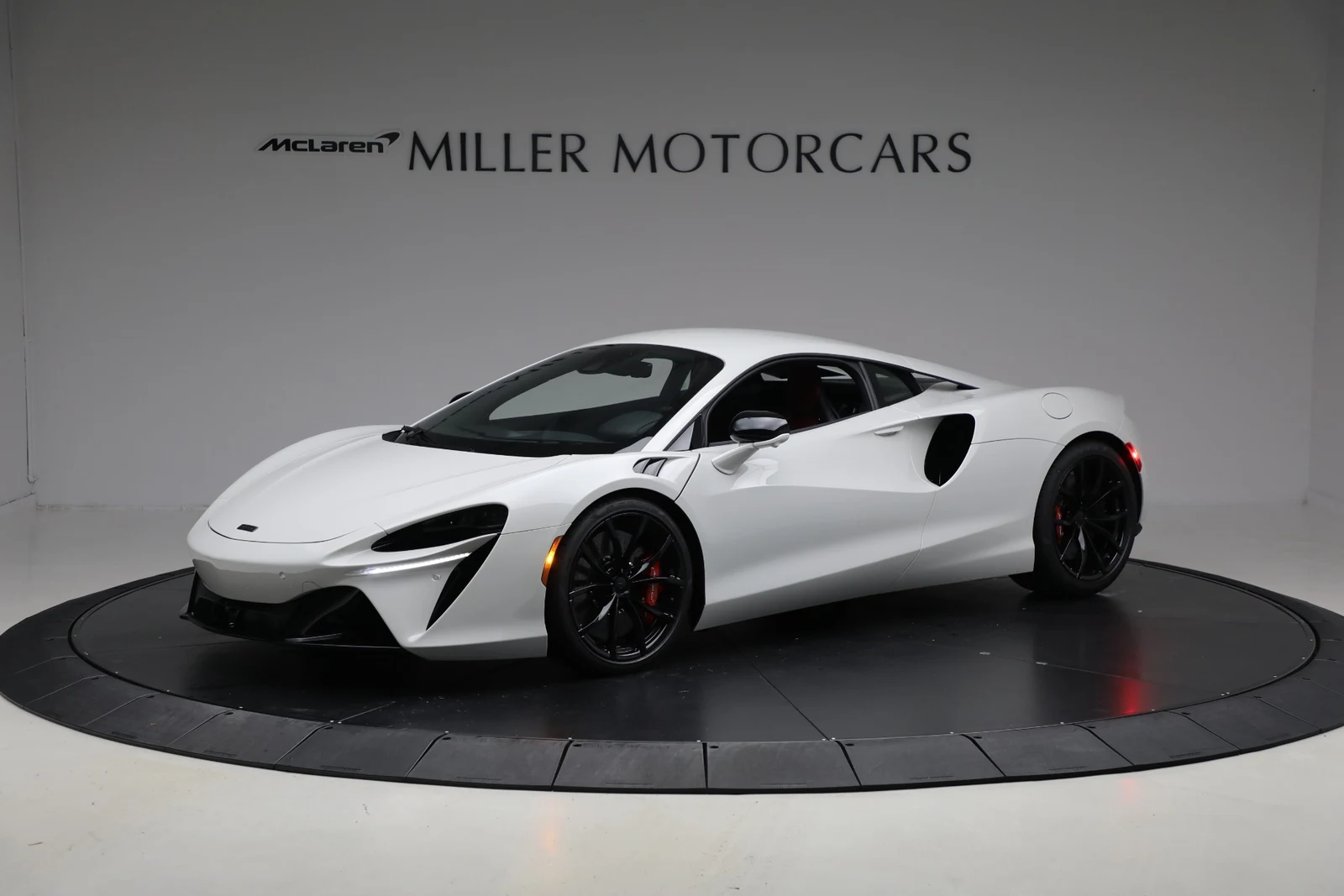 2026 McLaren Artura, 2/20
