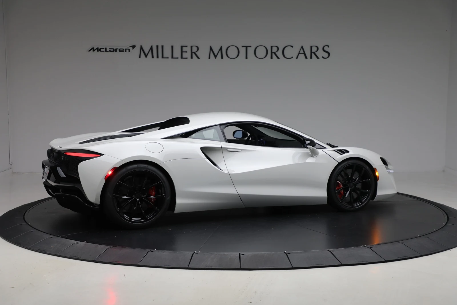 2026 McLaren Artura, 8/20