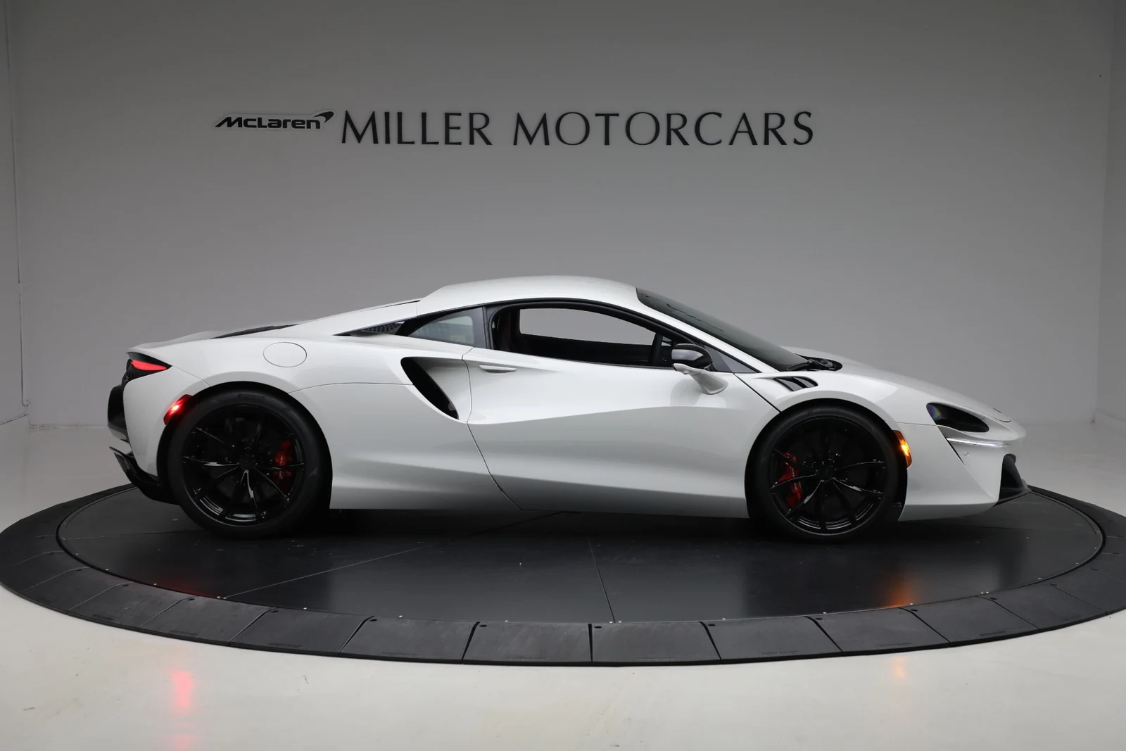 2026 McLaren Artura, 9/20