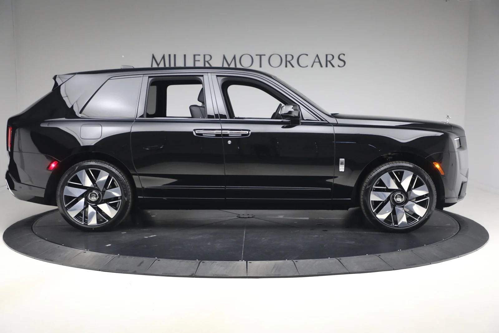 2026 Rolls-Royce Cullinan Series II, 3/20