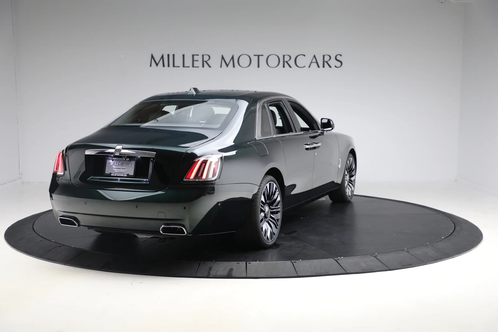 2026 Rolls-Royce Ghost Series II, 2/20