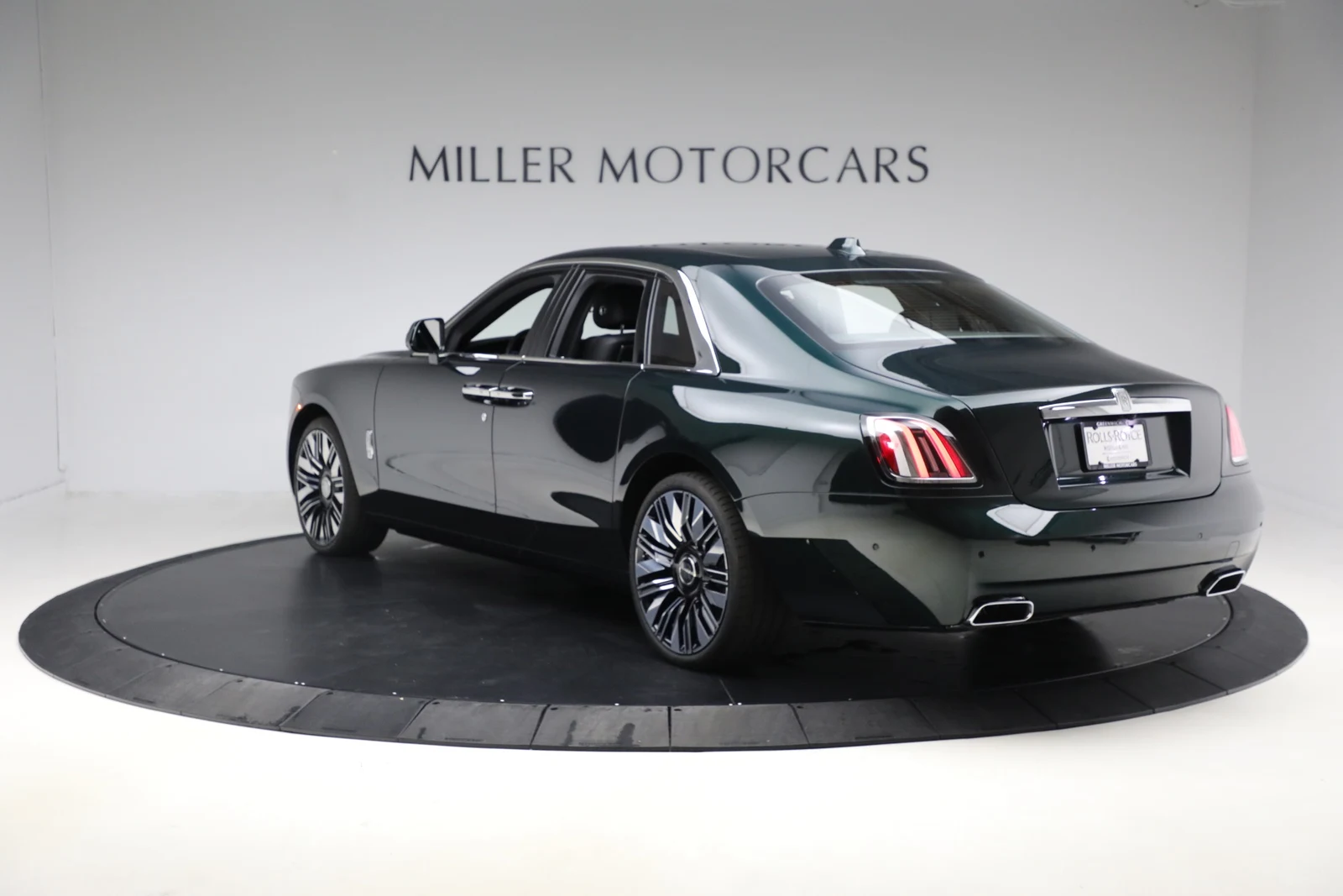 2026 Rolls-Royce Ghost Series II, 8/20