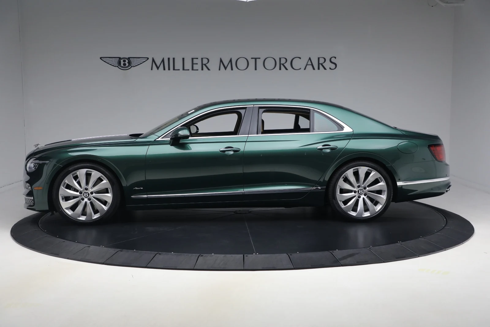 2027 Bentley Flying Spur Azure (4th Generation), 2/20