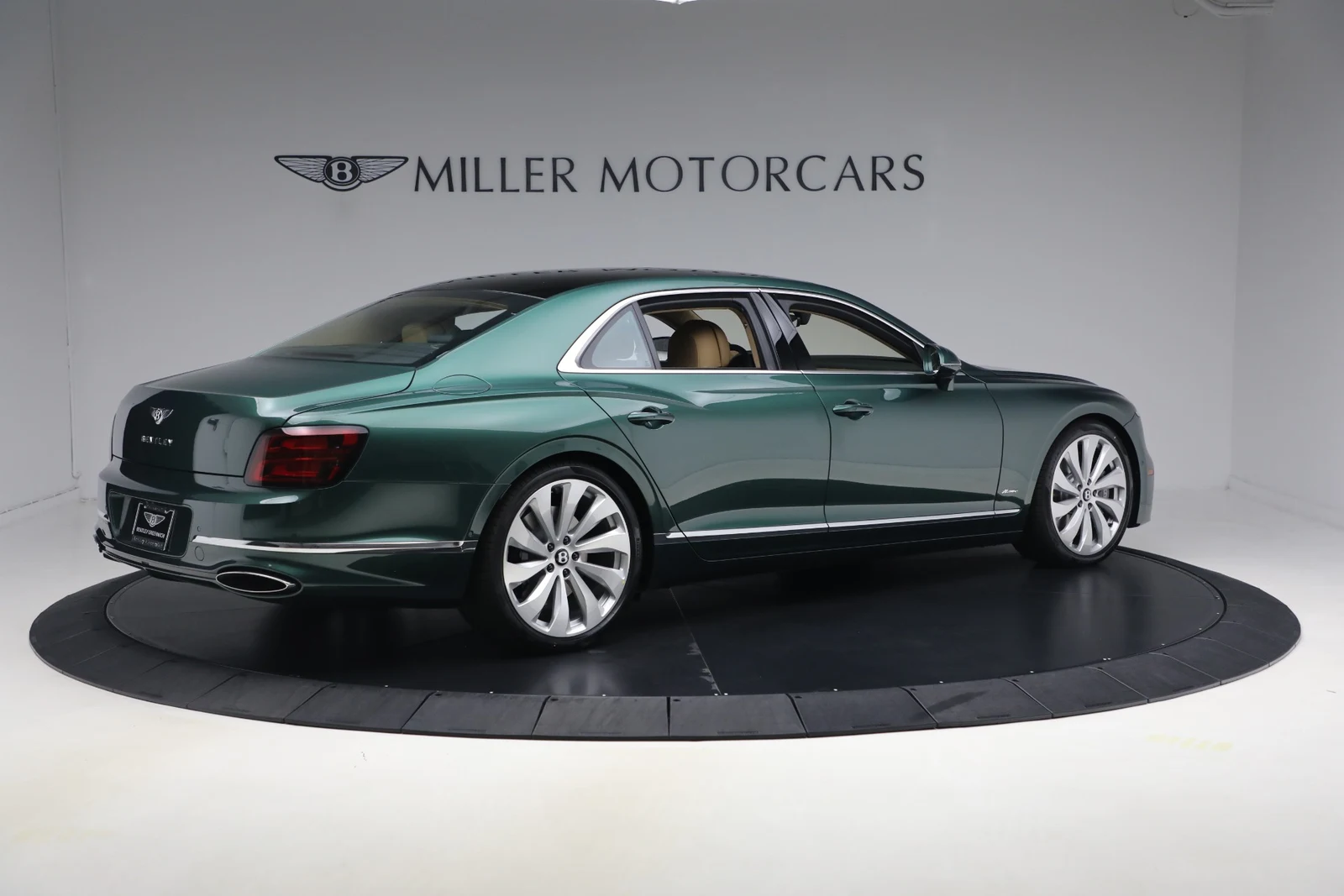 2027 Bentley Flying Spur Azure (4th Generation), 7/20