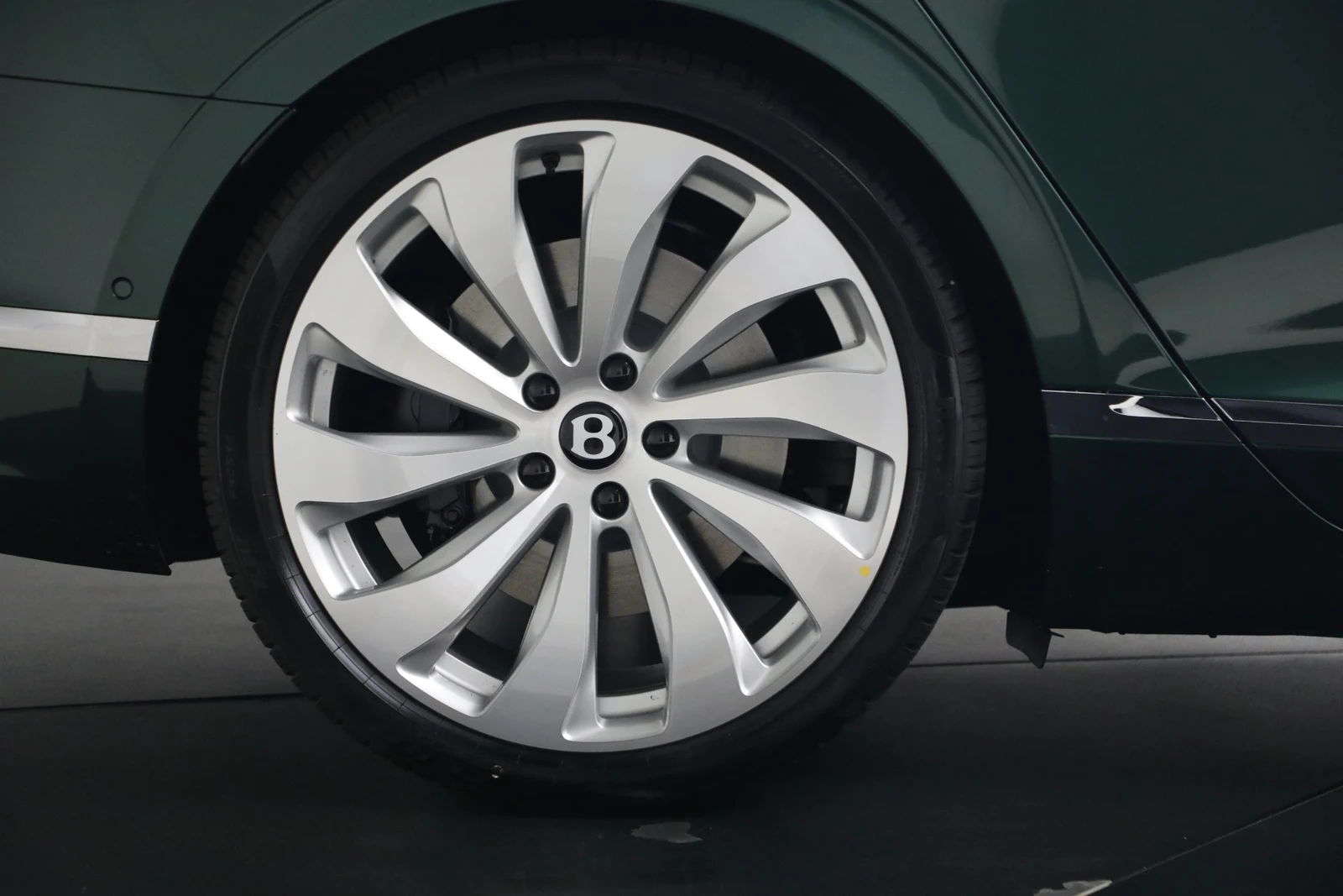 2027 Bentley Flying Spur Azure (4th Generation), 15/20