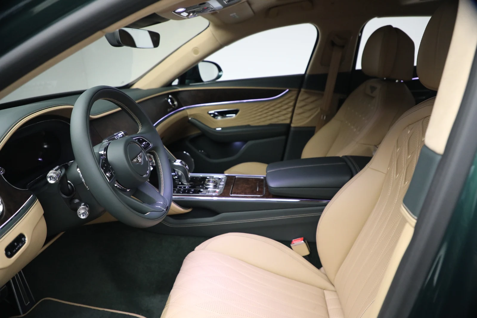 2027 Bentley Flying Spur Azure (4th Generation), 19/20