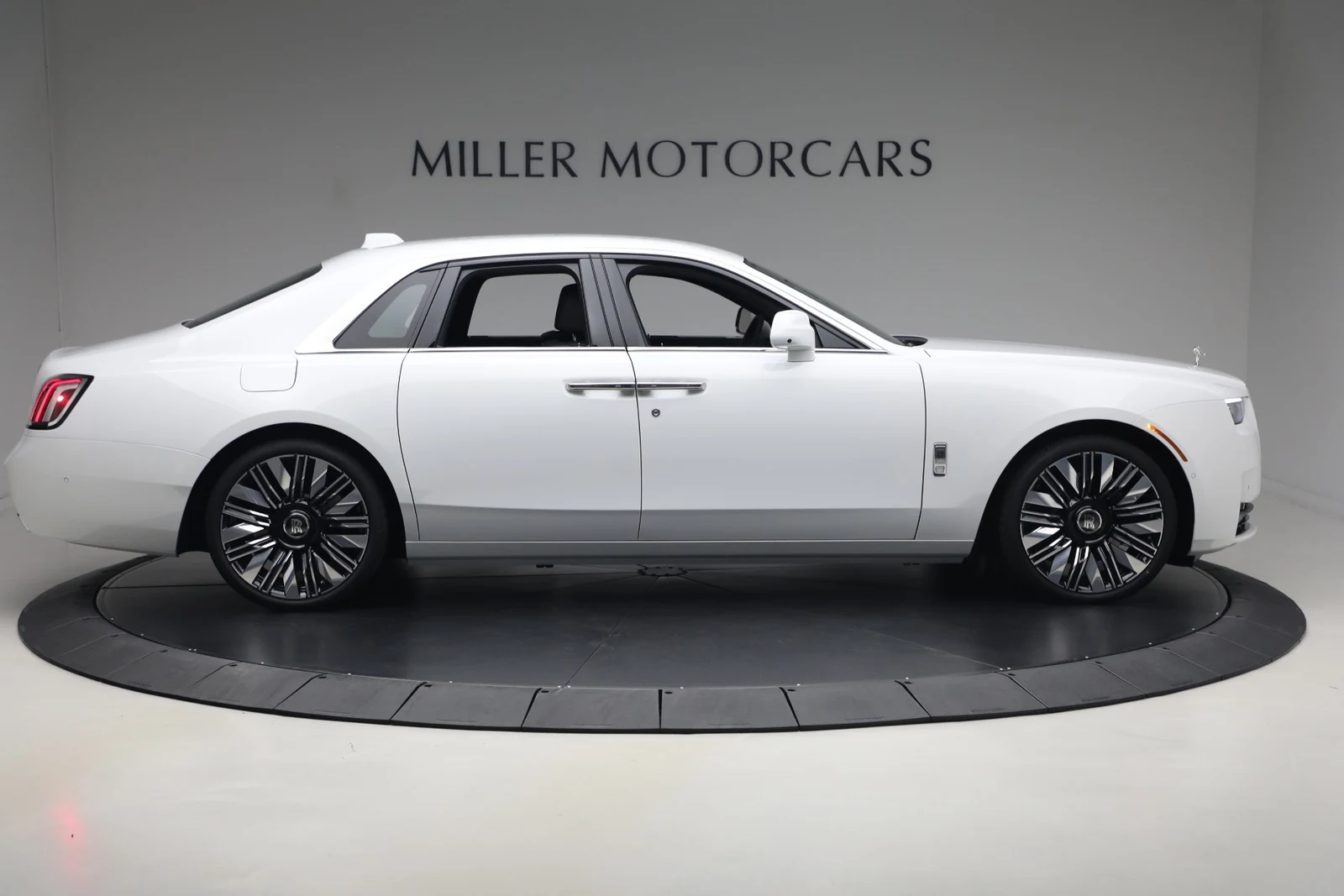 2027 Rolls-Royce Ghost Series II, 10/20