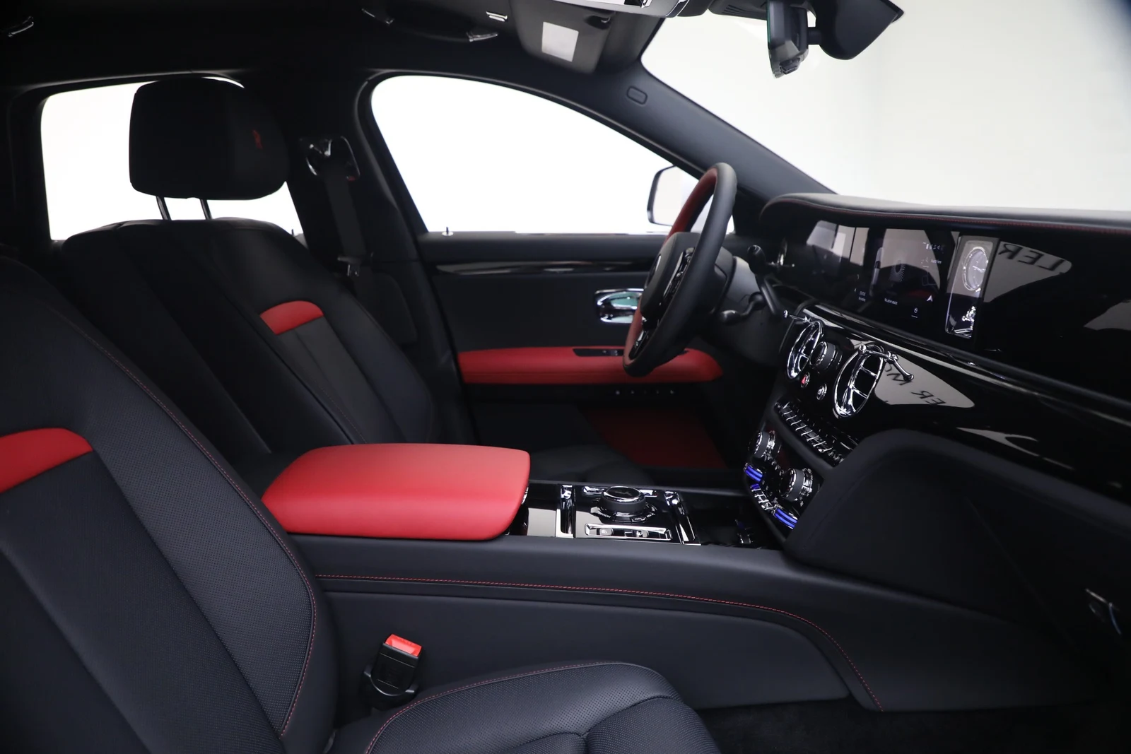 2027 Rolls-Royce Ghost Series II, 19/20