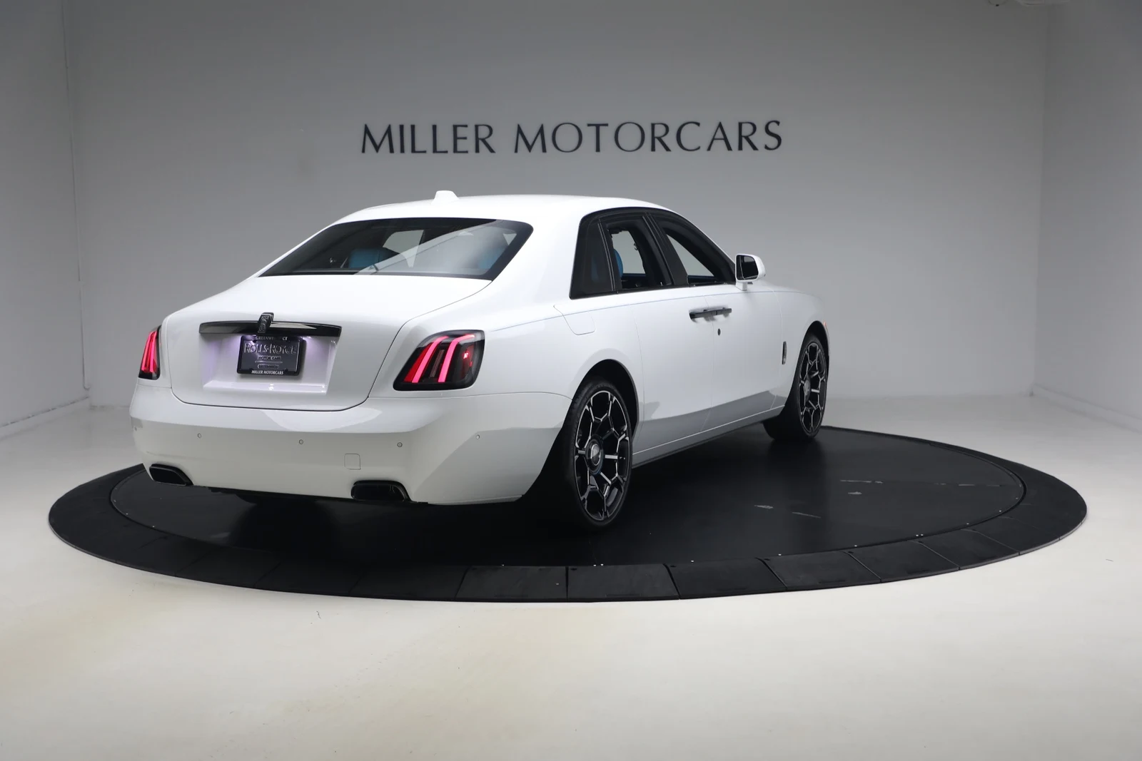 2027 Rolls-Royce Ghost Series II Black Badge, 2/20