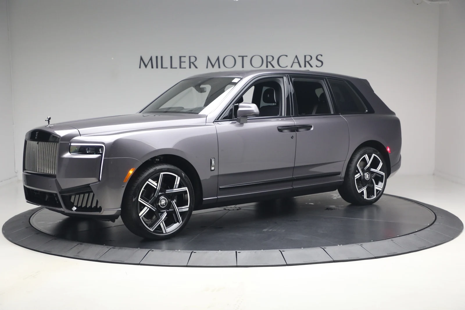 2027 Rolls-Royce Cullinan Series II Black Badge, 5/20