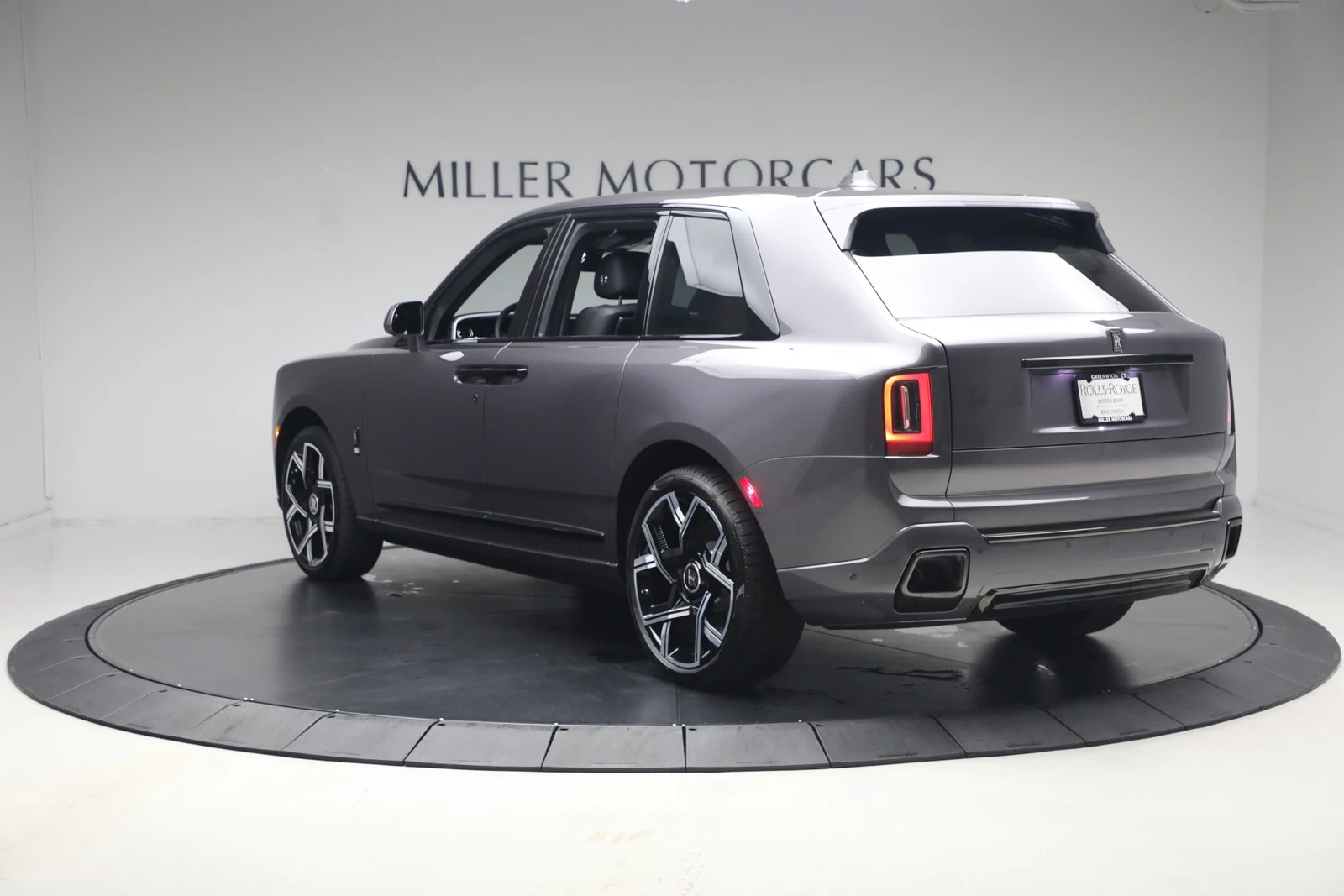 2027 Rolls-Royce Cullinan Series II Black Badge, 7/20