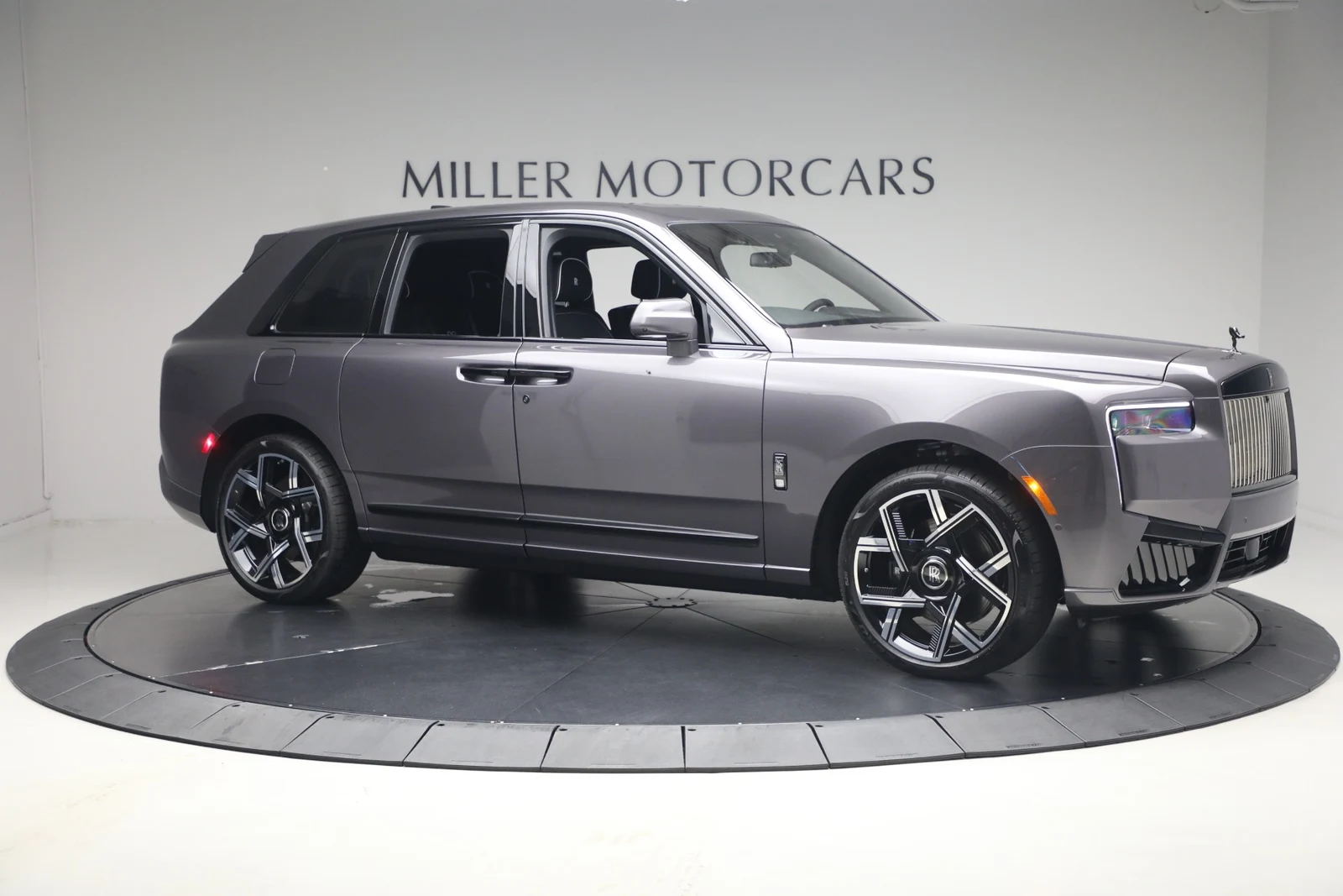 2027 Rolls-Royce Cullinan Series II Black Badge, 11/20