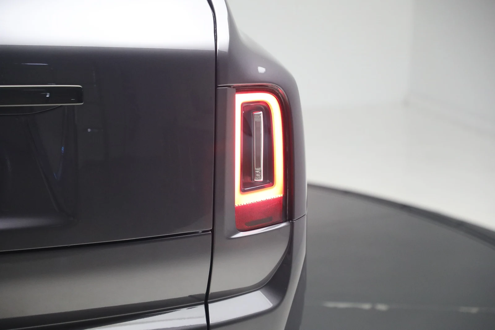 2027 Rolls-Royce Cullinan Series II Black Badge, 15/20
