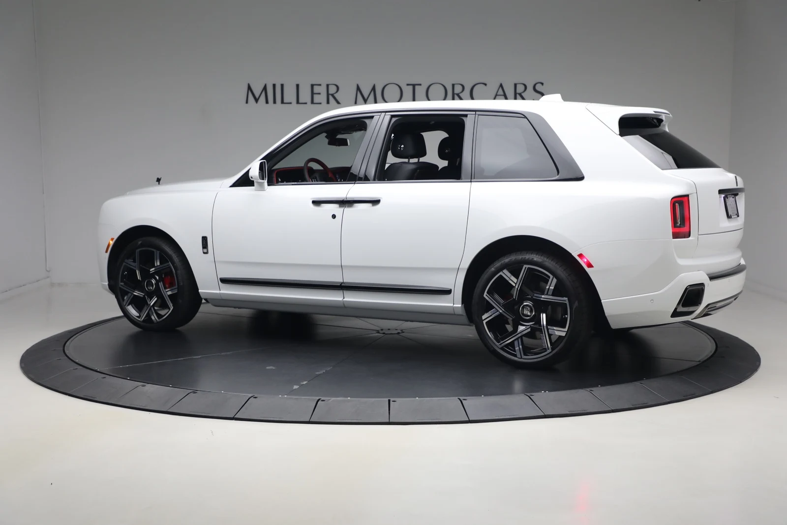 2027 Rolls-Royce Cullinan Series II Black Badge, 6/20