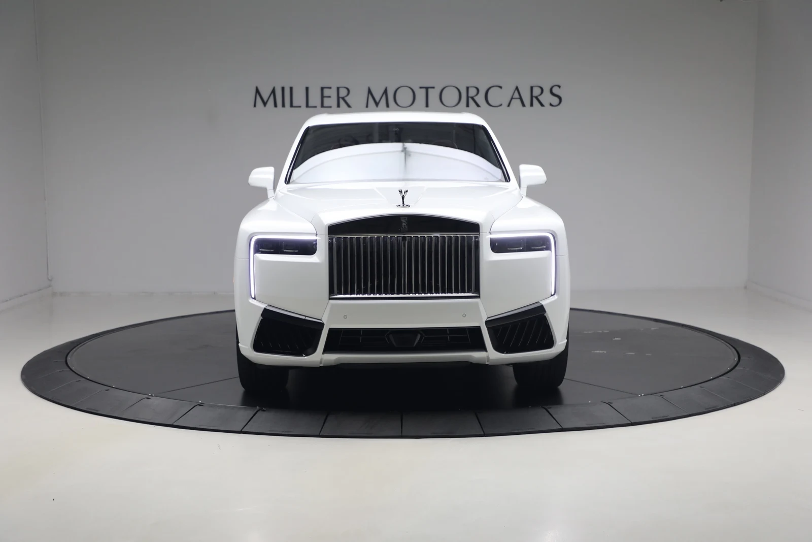 2027 Rolls-Royce Cullinan Series II Black Badge, 13/20