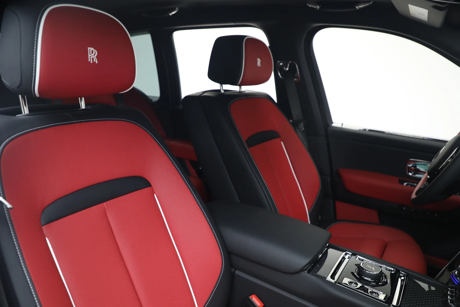 2027 Rolls-Royce Cullinan Series II Black Badge, 20/20