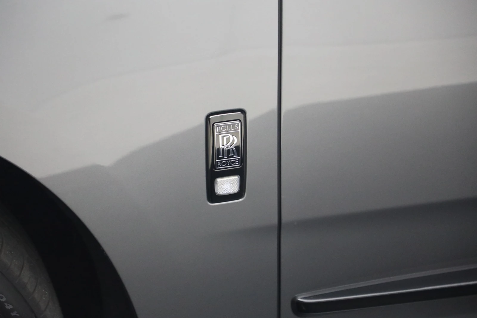 2027 Rolls-Royce Cullinan Series II Black Badge, 18/20