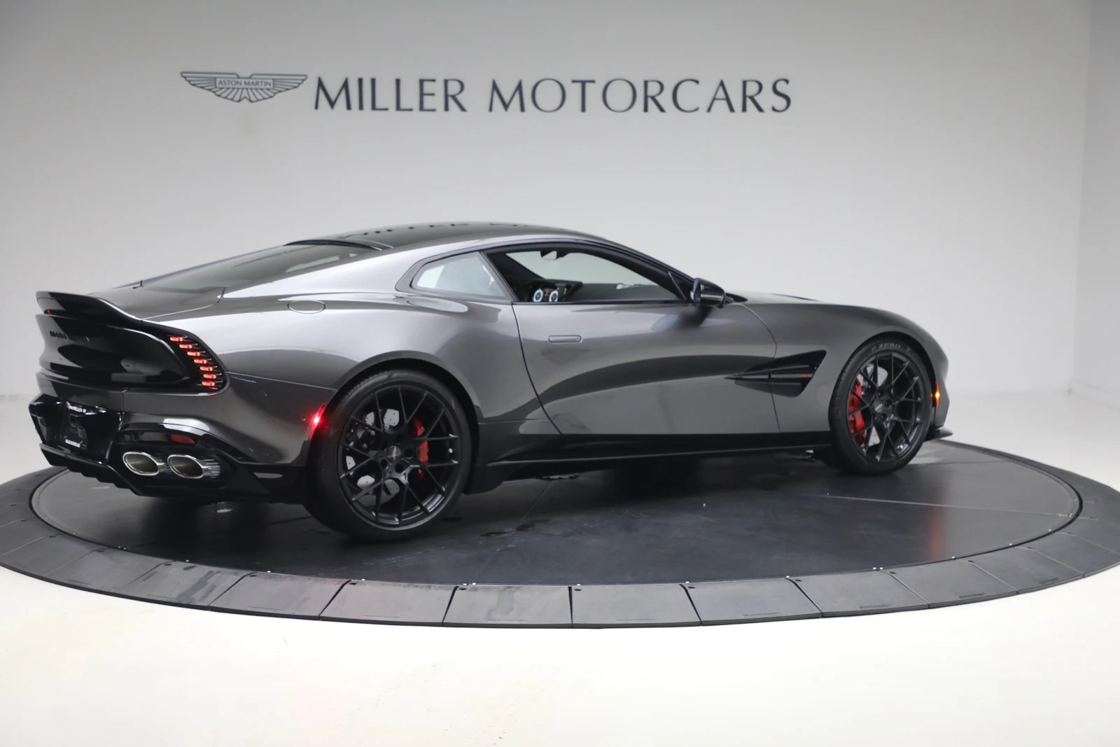 2026 Aston Martin Vanquish V12 (3rd Generation), 8/20