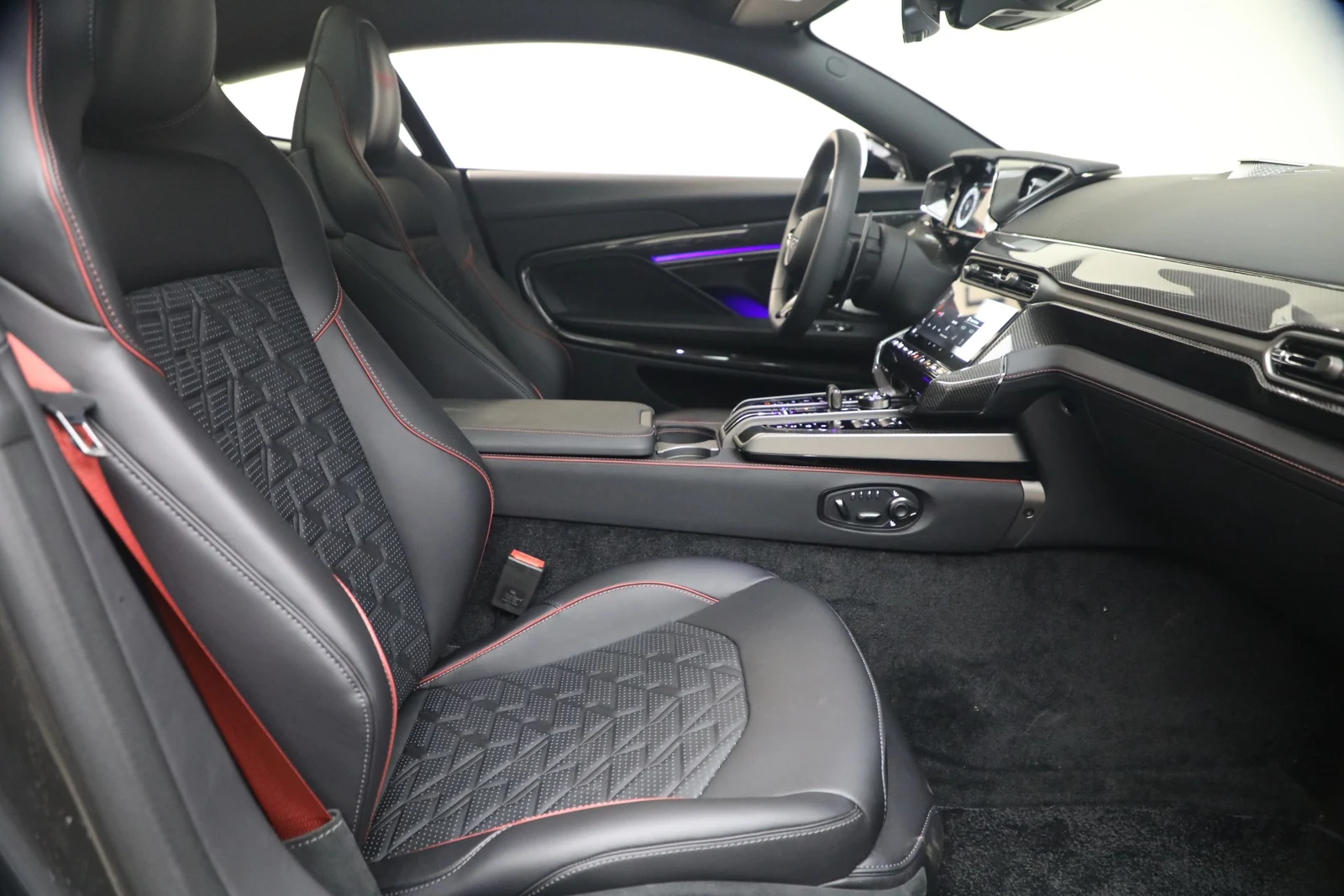2026 Aston Martin Vanquish V12 (3rd Generation), 18/20