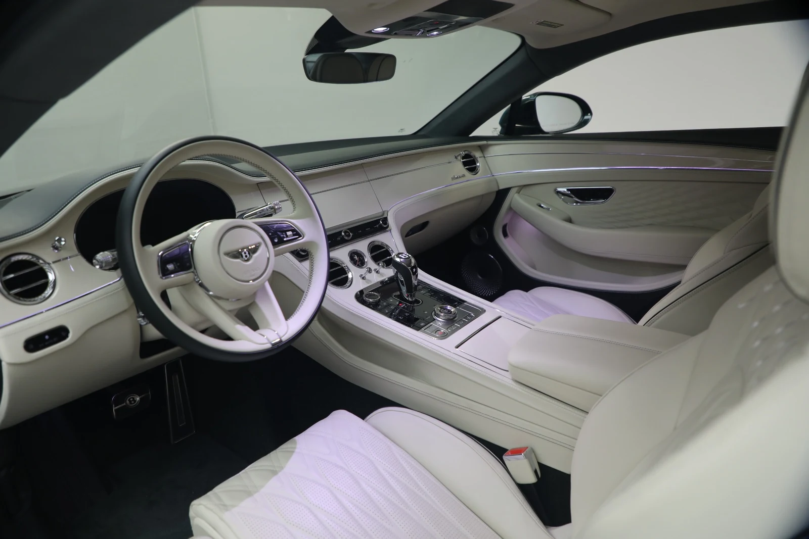 2026 Bentley Continental GT Azure (4th Generation), 17/20