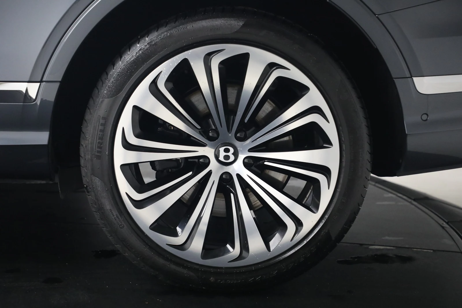 2026 Bentley Bentayga EWB Azure, 15/20