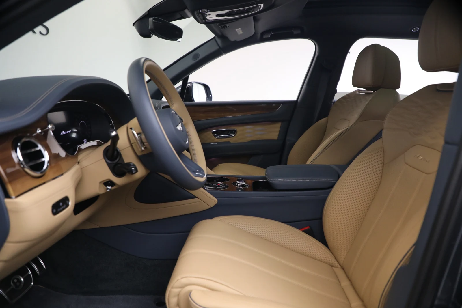 2026 Bentley Bentayga EWB Azure, 19/20