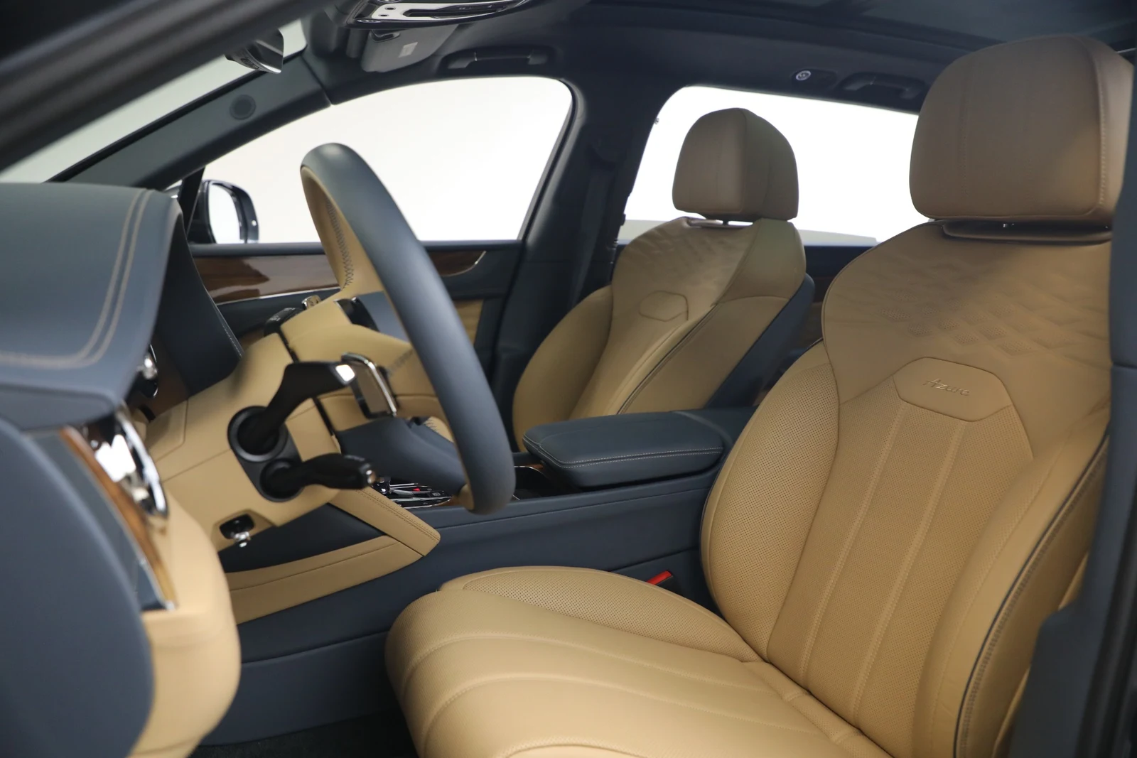 2026 Bentley Bentayga EWB Azure, 20/20