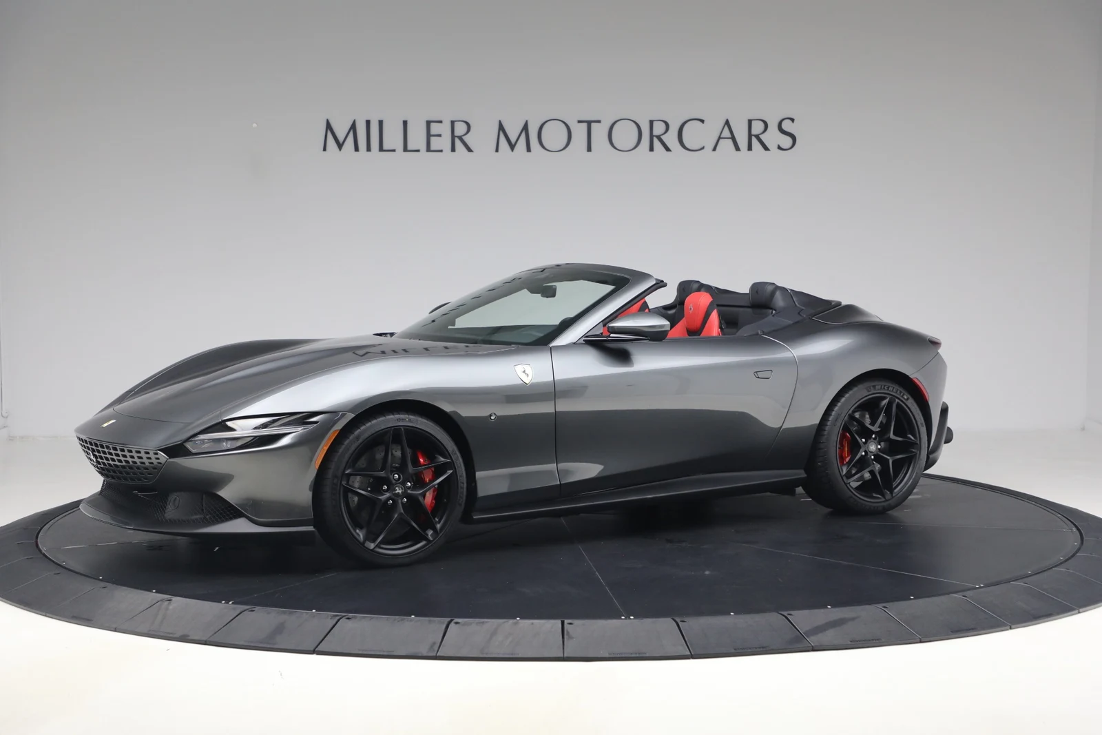 2026 Ferrari Roma Spider, 2/20