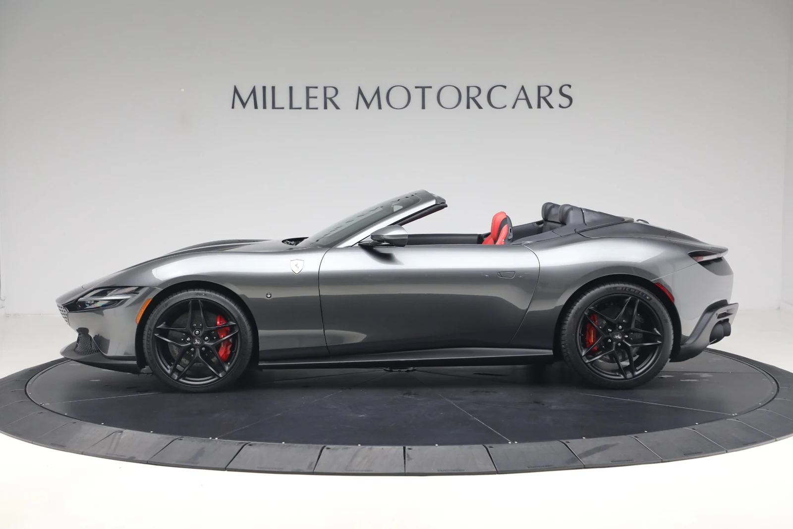 2026 Ferrari Roma Spider, 3/20
