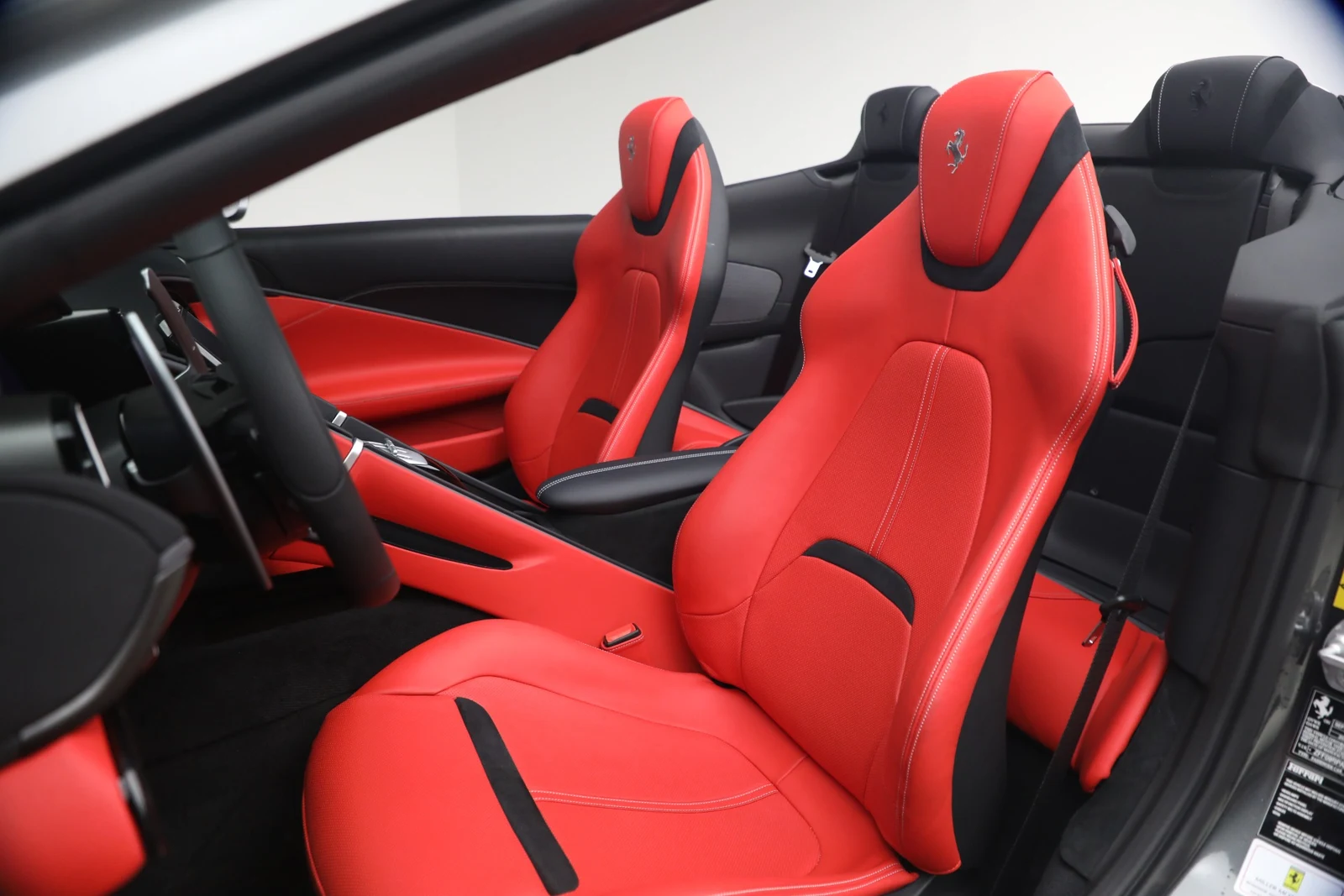 2026 Ferrari Roma Spider, 15/20