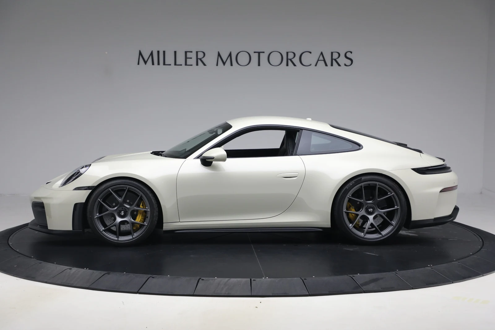 2026 Porsche 911 GT3 Touring (992.2), 3/20